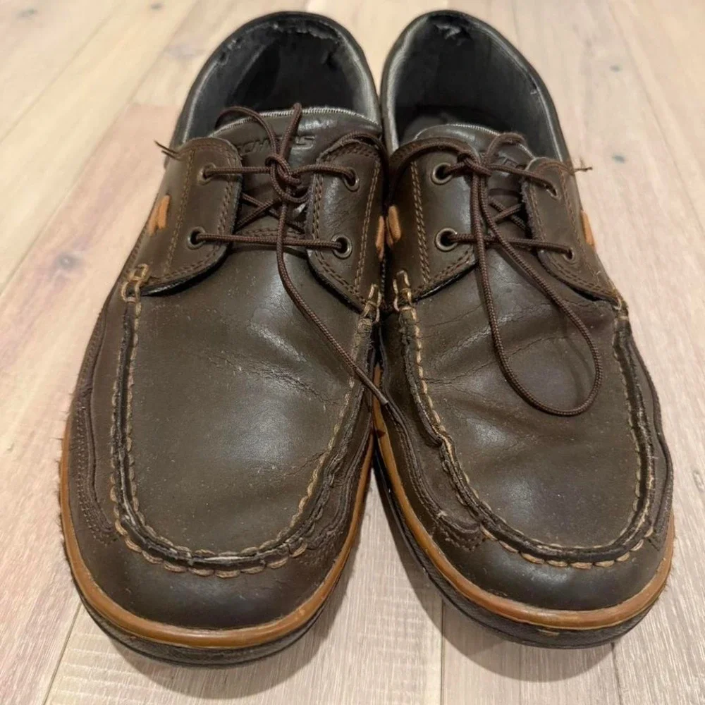 Sketchers Brown leather boat shoes with a classic look Sz 12
